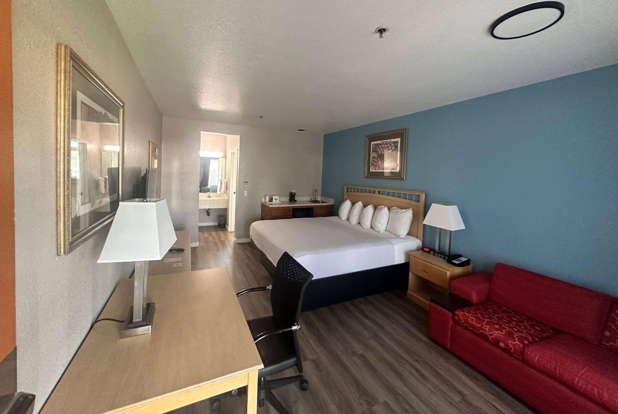 Days Inn By Wyndham Rocklin/Sacramento Exterior photo