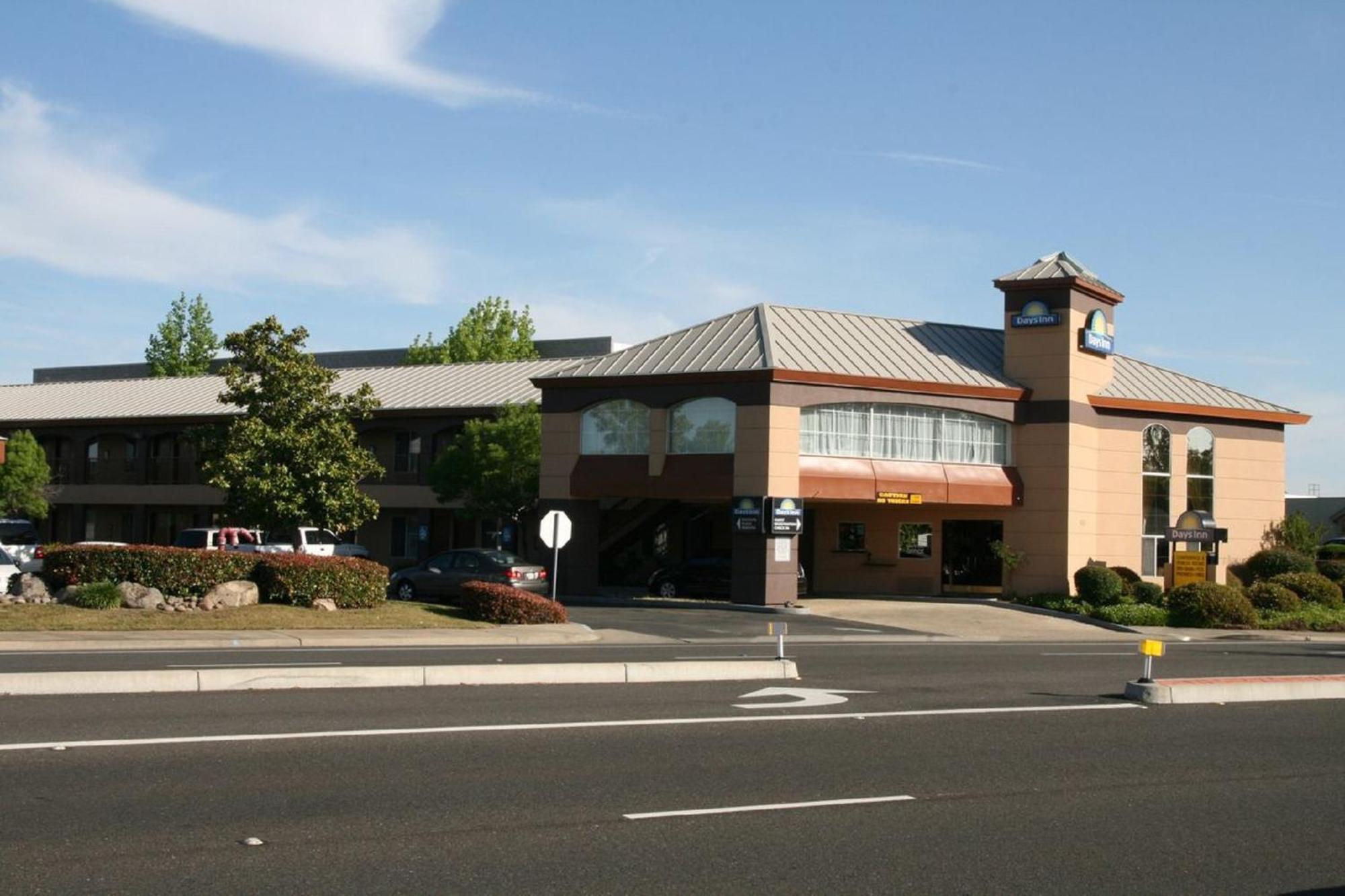 Days Inn By Wyndham Rocklin/Sacramento Exterior photo